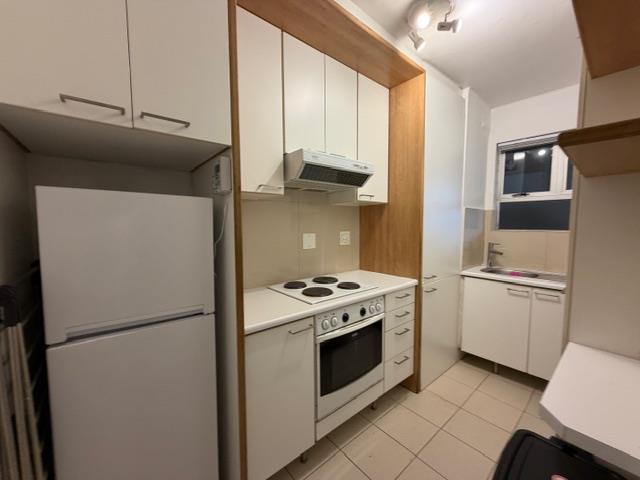 To Let 1 Bedroom Property for Rent in Sea Point Western Cape